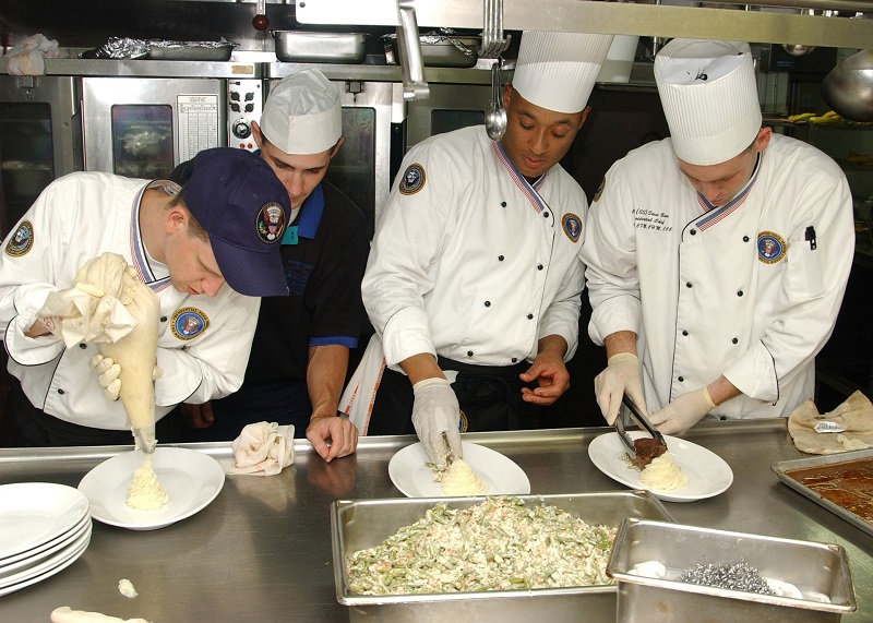 Lavoro in somministrazione, crisi nel settore Horeca secondo Iziwork